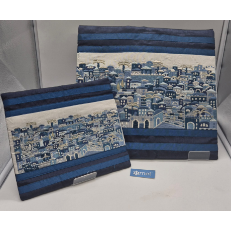 POCHETTE TALIT BLEUE FONCE PARCHEMIN